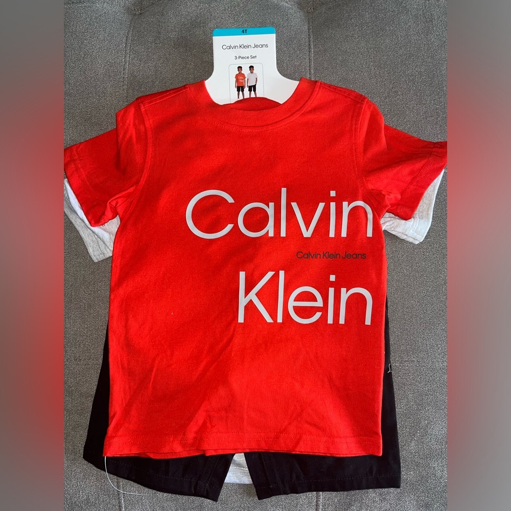 Kid’s Calvin Klein 3-Piece Set 4T NWT